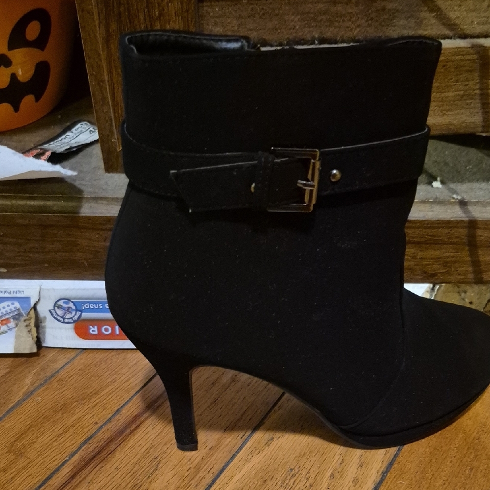 Elegant Black Ankle Booties